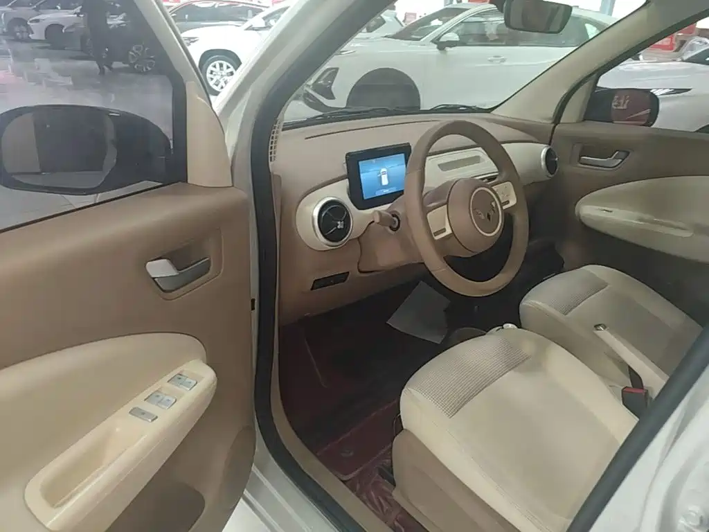 Wuling MINIEV — миниатюра 16