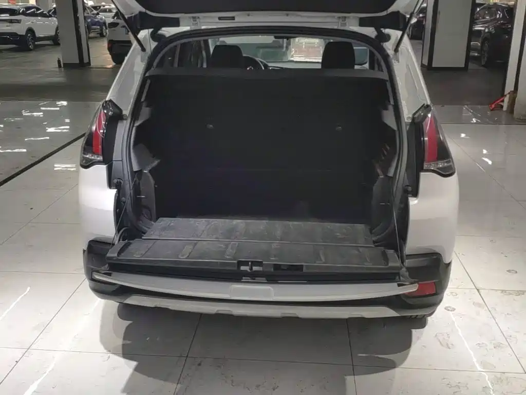 Peugeot 3008 — миниатюра 19