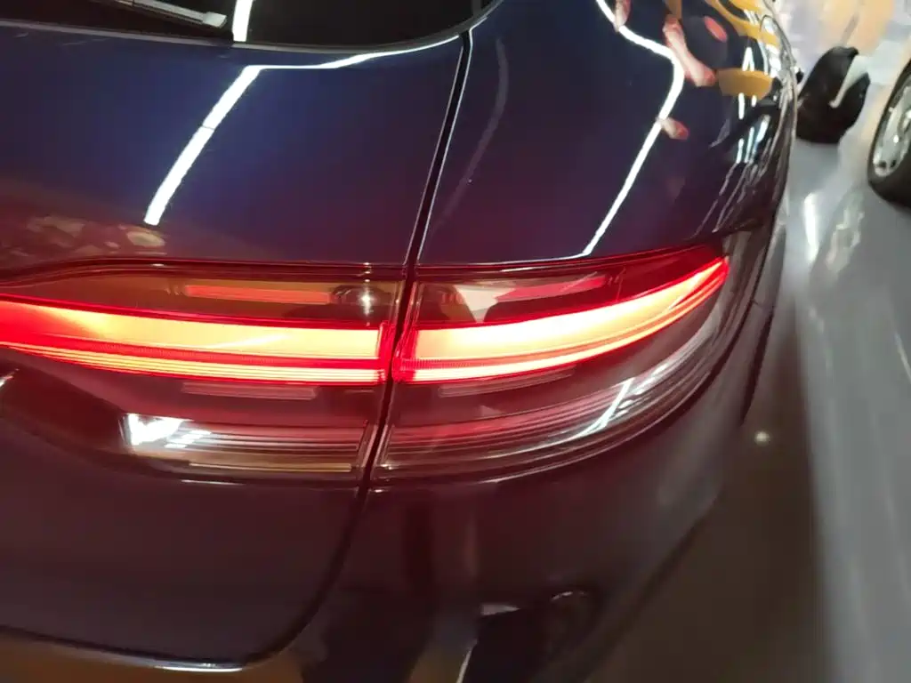 Porsche Macan — миниатюра 8