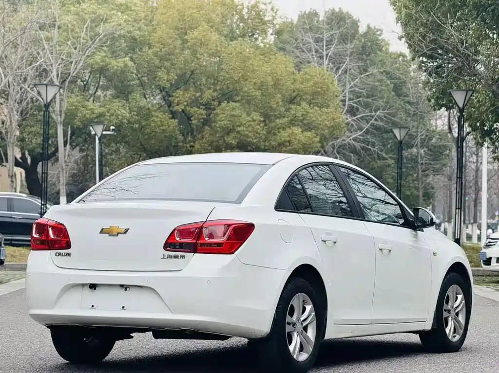 Chevrolet Cruze — миниатюра 5