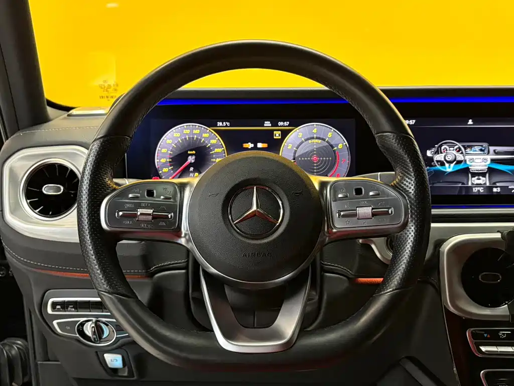 Mercedes-Benz G-Class — миниатюра 10