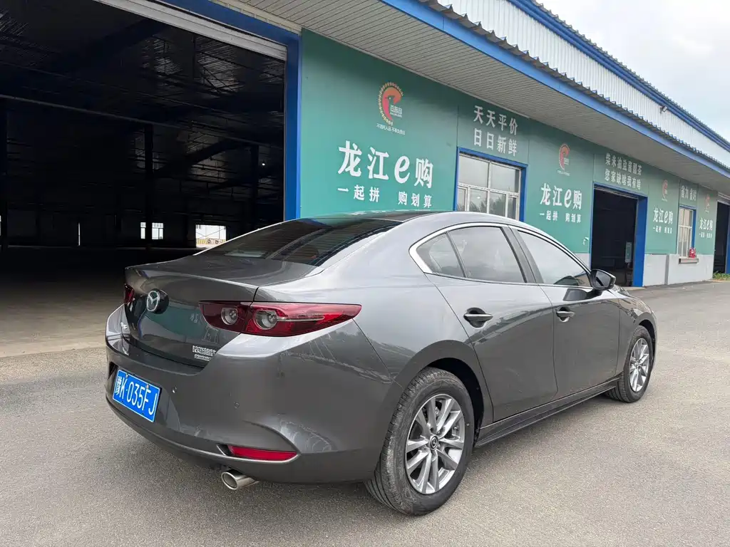 Mazda 3 Axela — миниатюра 11