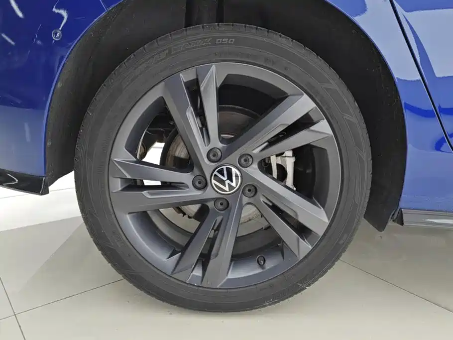 Volkswagen Golf — миниатюра 6