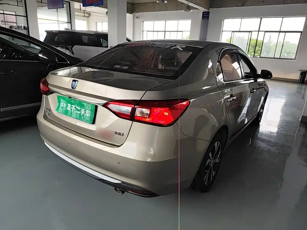 Roewe 360 — миниатюра 7