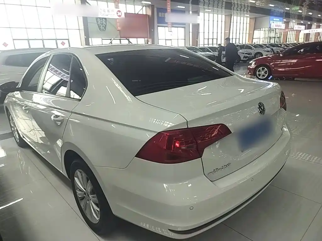 Volkswagen Bora — миниатюра 5