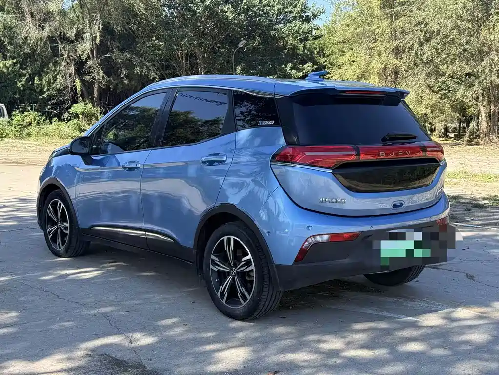 BAIC EX3 — миниатюра 9