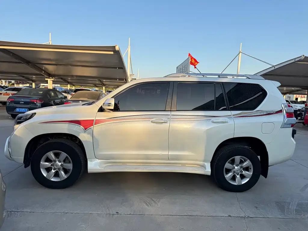 Toyota Prado (Import) — миниатюра 6