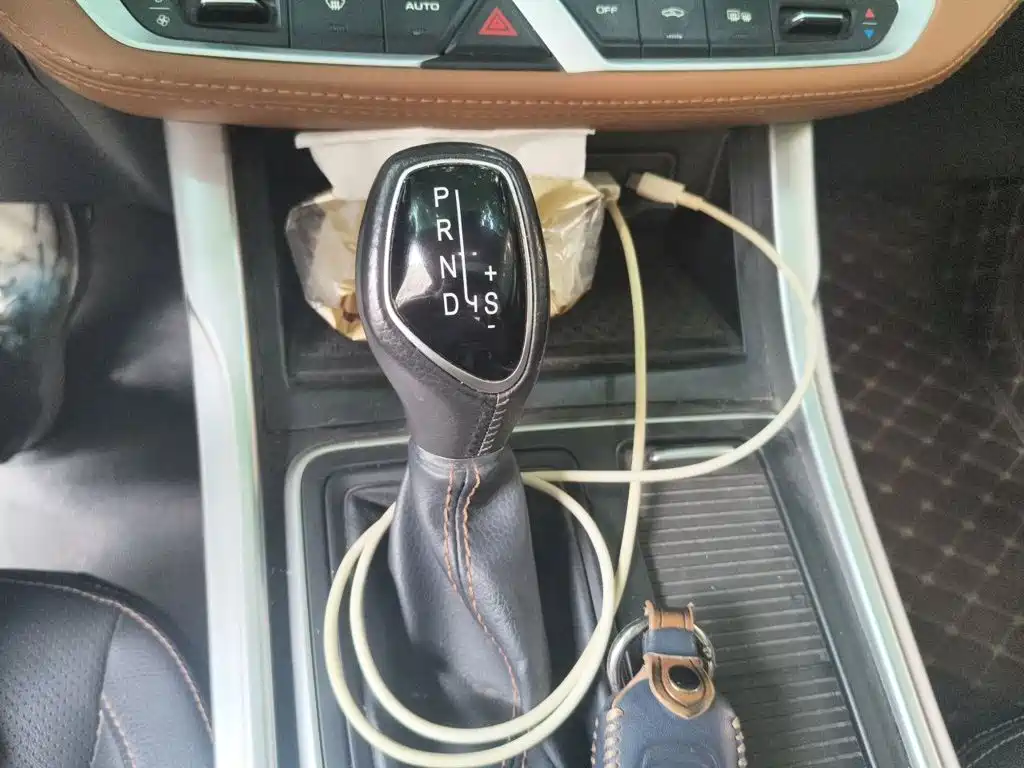 Geely Vision X6 — миниатюра 7