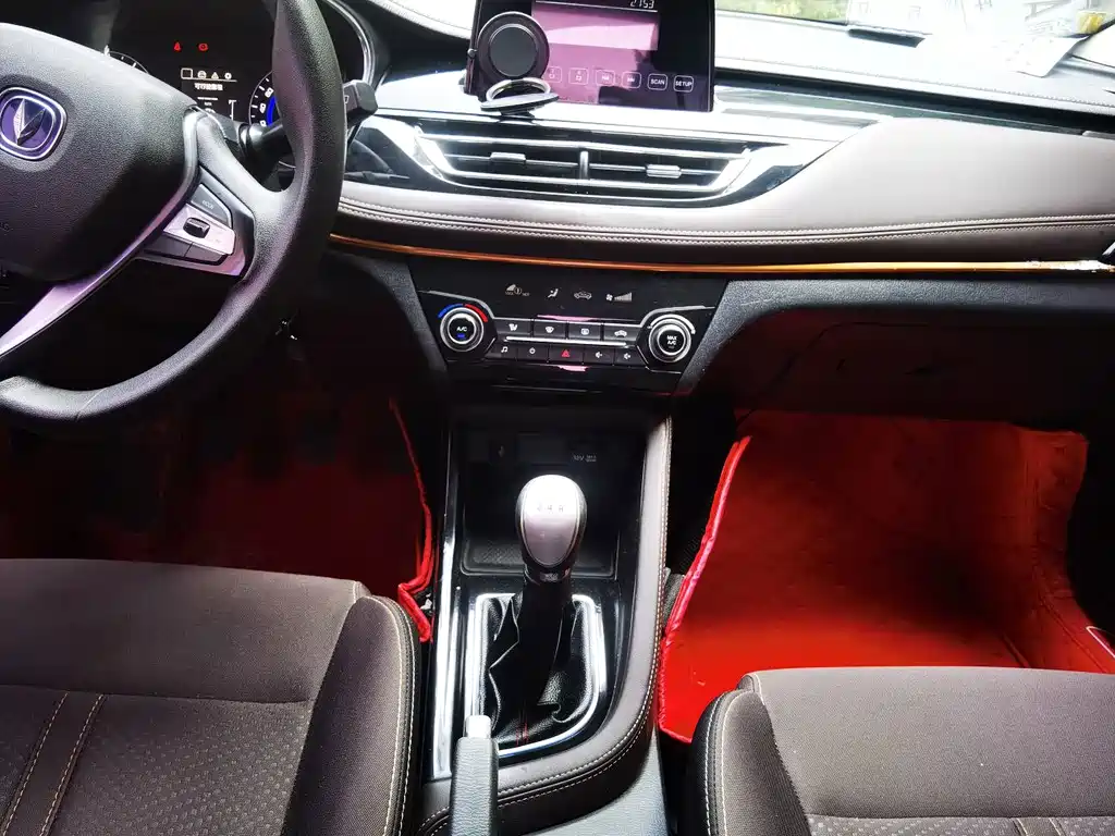 Changan Eado DT — миниатюра 12