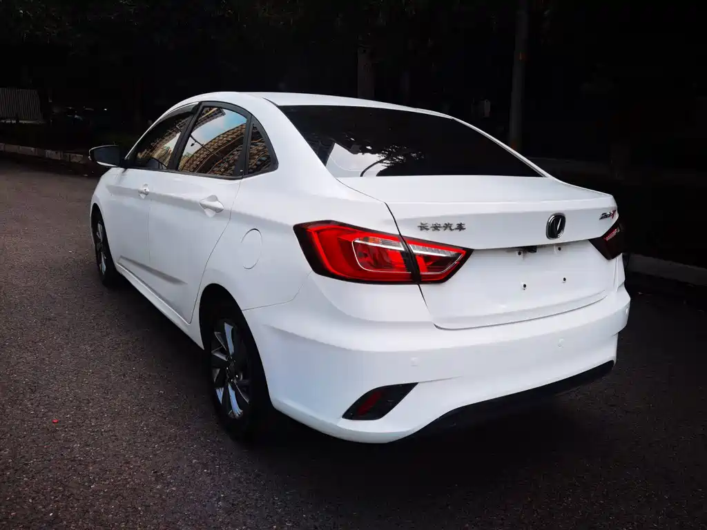 Changan Eado DT — миниатюра 7