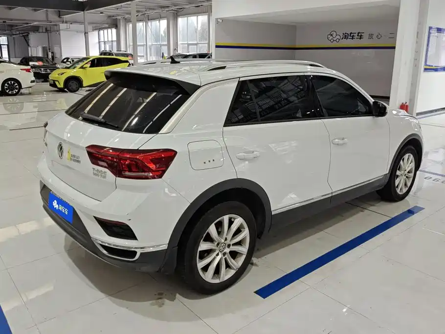 Volkswagen T-Roc — миниатюра 3