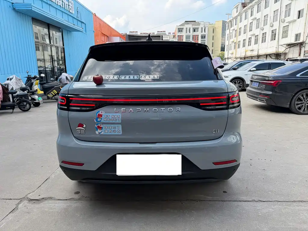 Leapmotor Leapmotor C11 — миниатюра 4