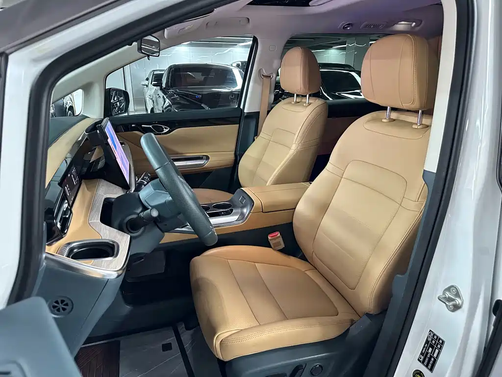 GAC Motor Trumpchi E8 — миниатюра 8