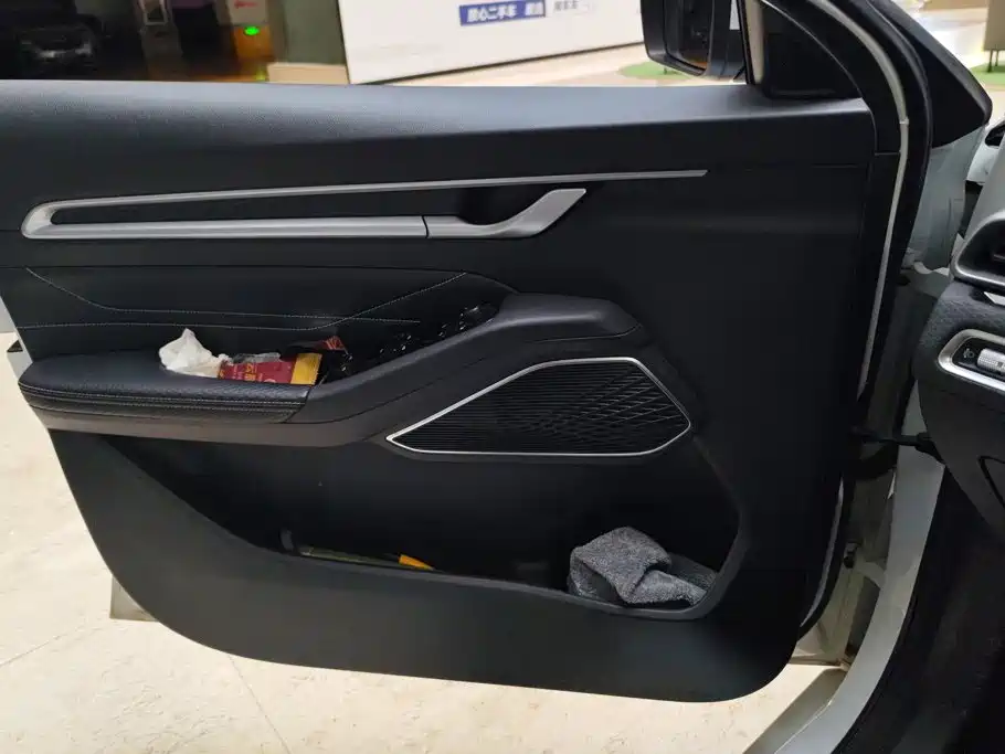 Geely Emgrand — миниатюра 7