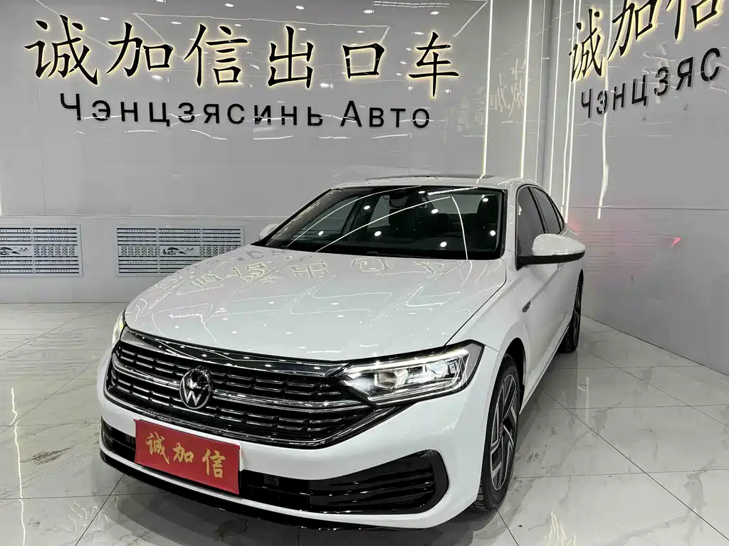 Volkswagen Sagitar 2022