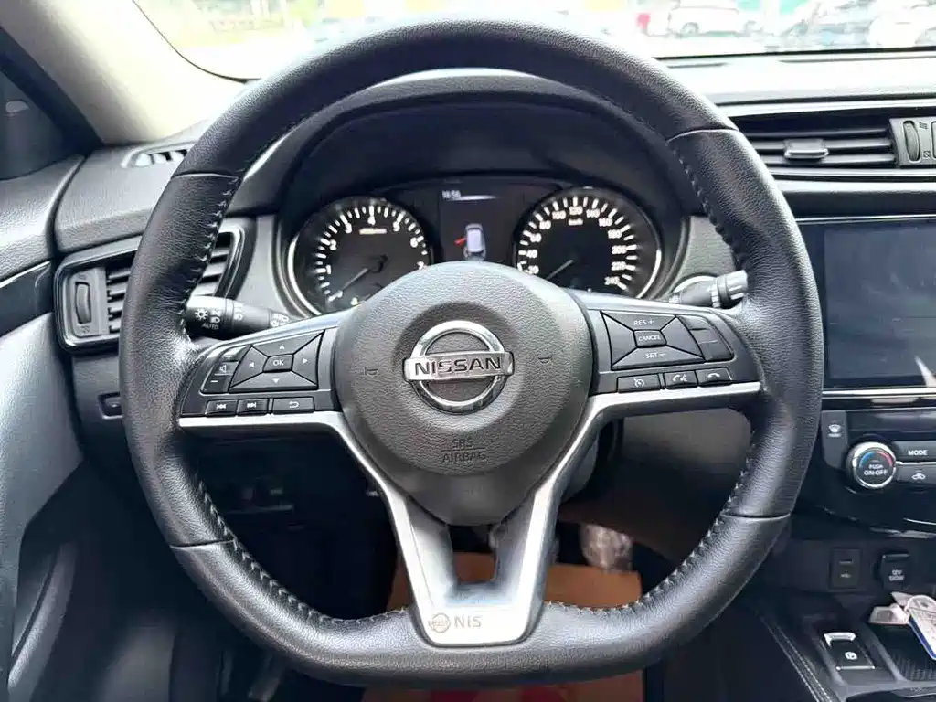 Nissan X-Trail — миниатюра 15