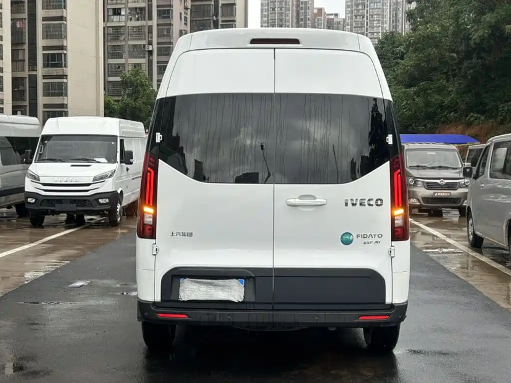 IVECO Juxing — миниатюра 13