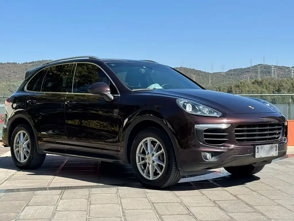PORSCHE CAYENNE