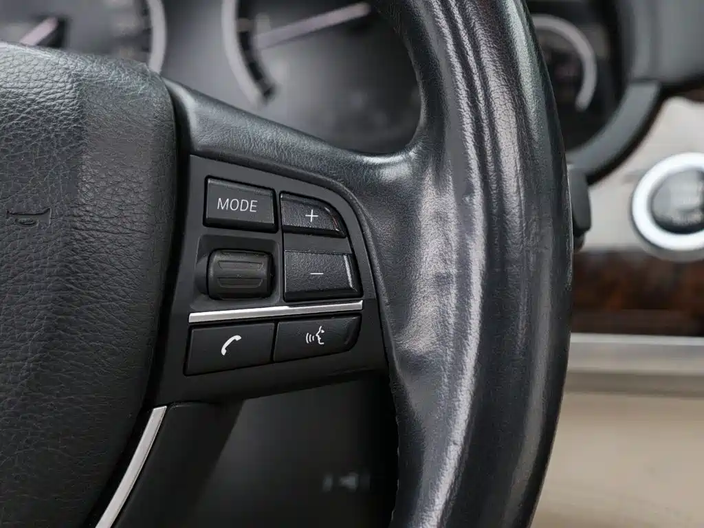 BMW 7 Series — миниатюра 20