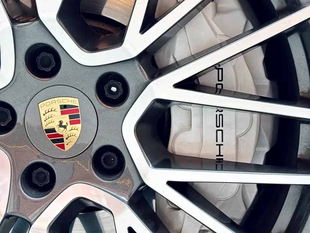 Porsche Cayenne — миниатюра 26
