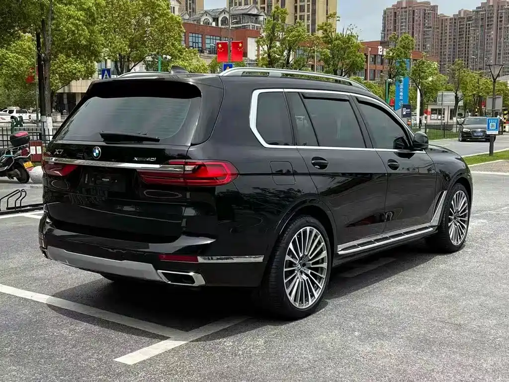 BMW X7 — миниатюра 2
