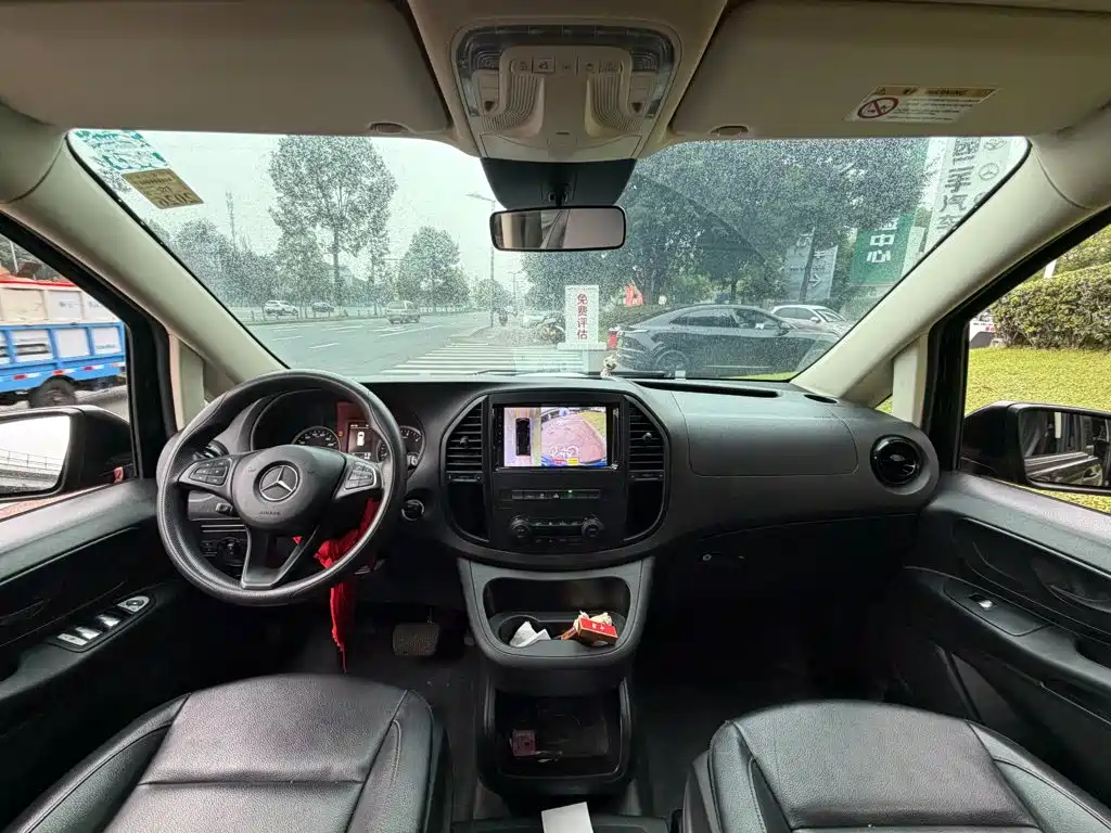 Mercedes-Benz Vito — миниатюра 13