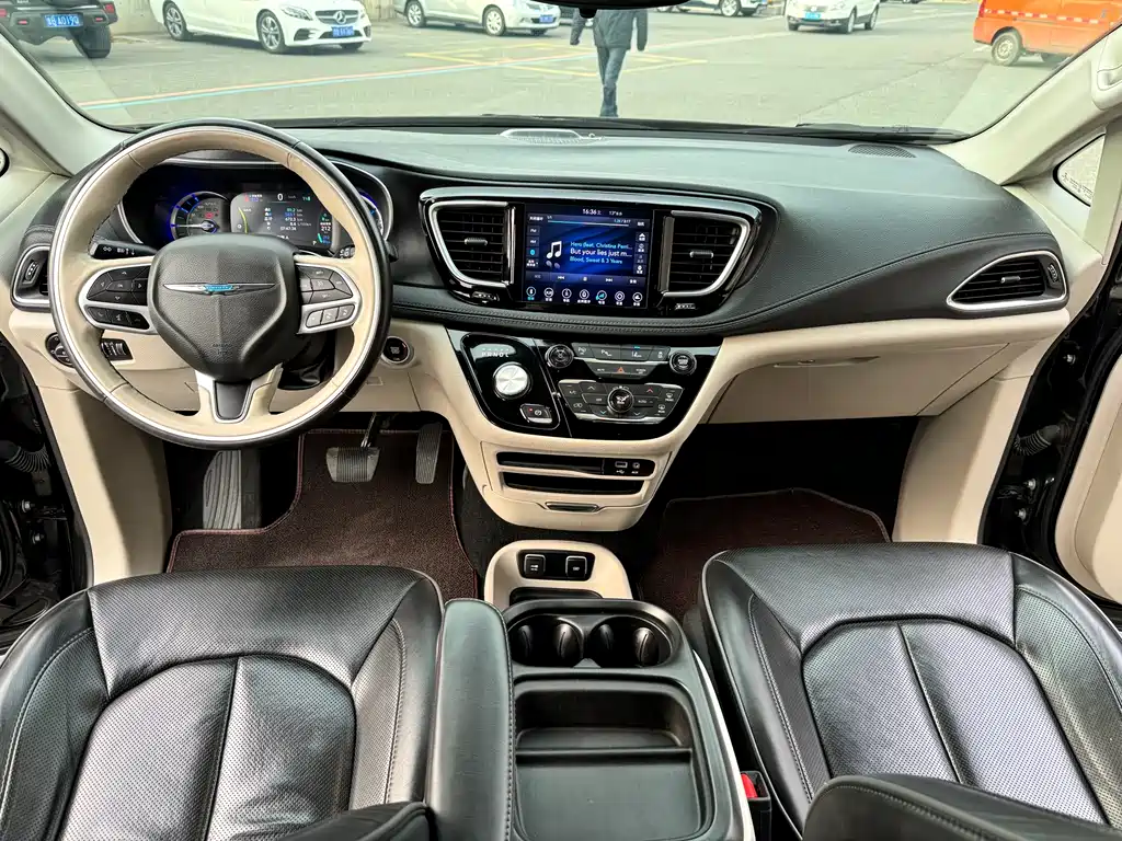 Chrysler Grand VoyagerPHEV PHEV 2019 3.6L