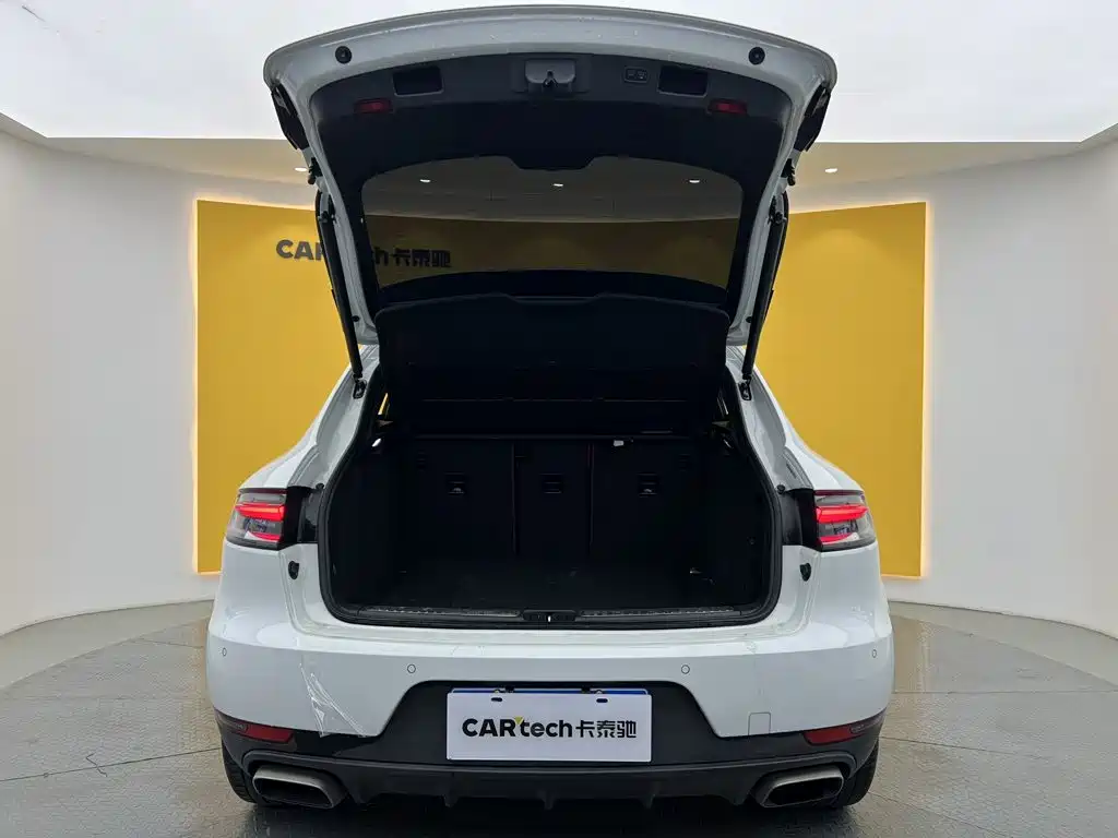 Porsche Macan — миниатюра 13