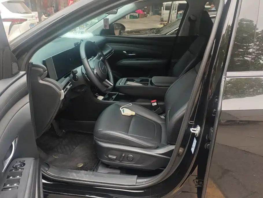 Hyundai Tucson — миниатюра 9