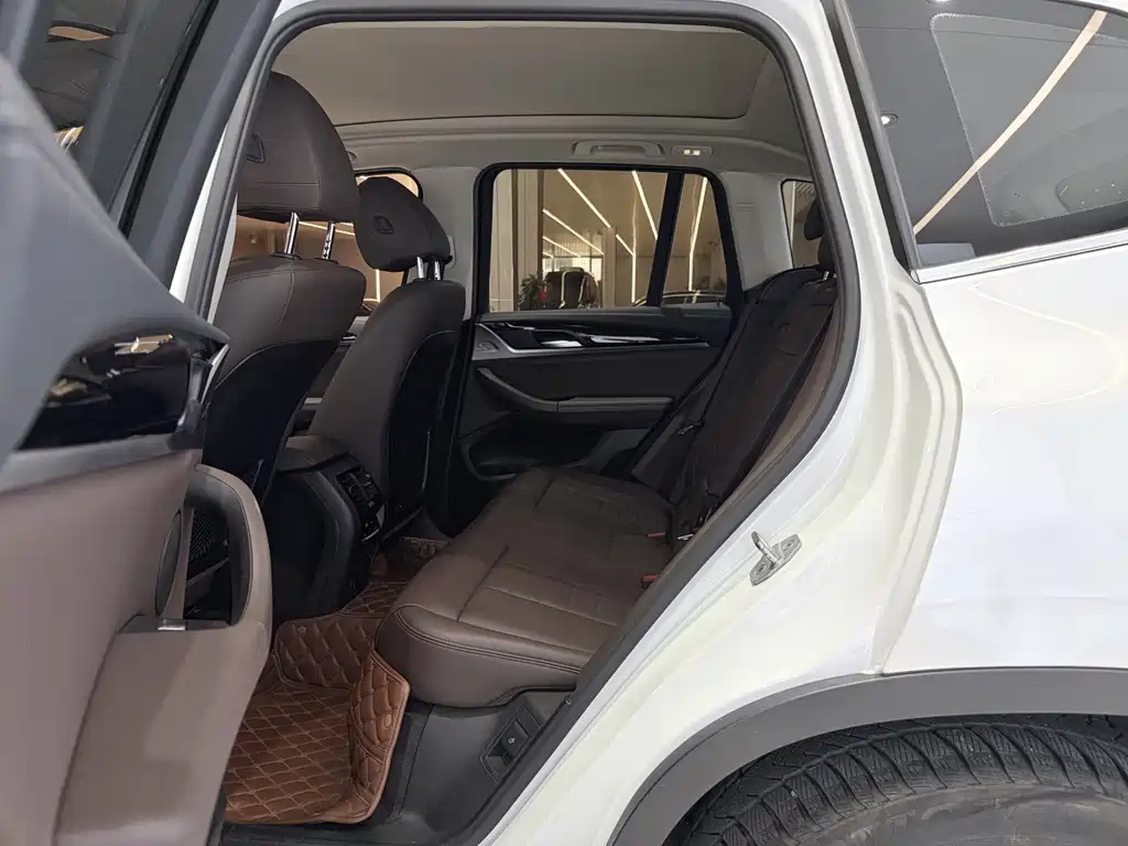 BMW X3 — миниатюра 19