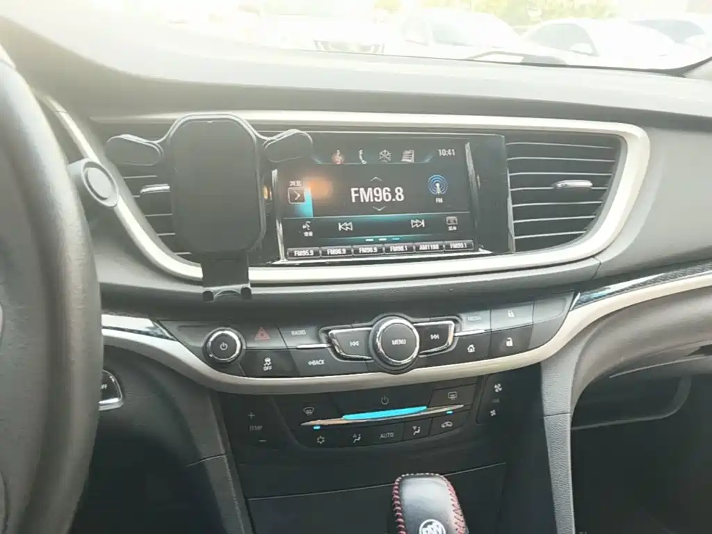 Buick Excelle — миниатюра 18