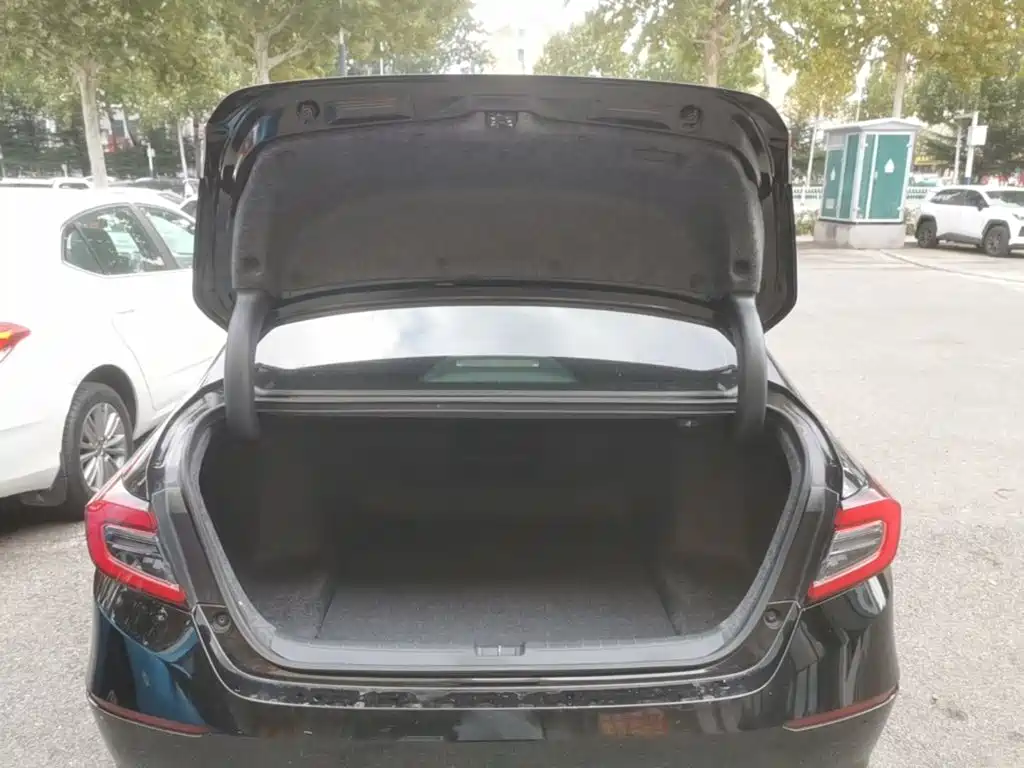 Honda Accord — миниатюра 19