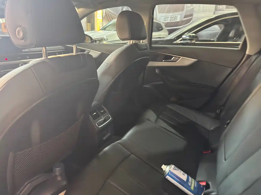 Audi A4 (Import) — миниатюра 5