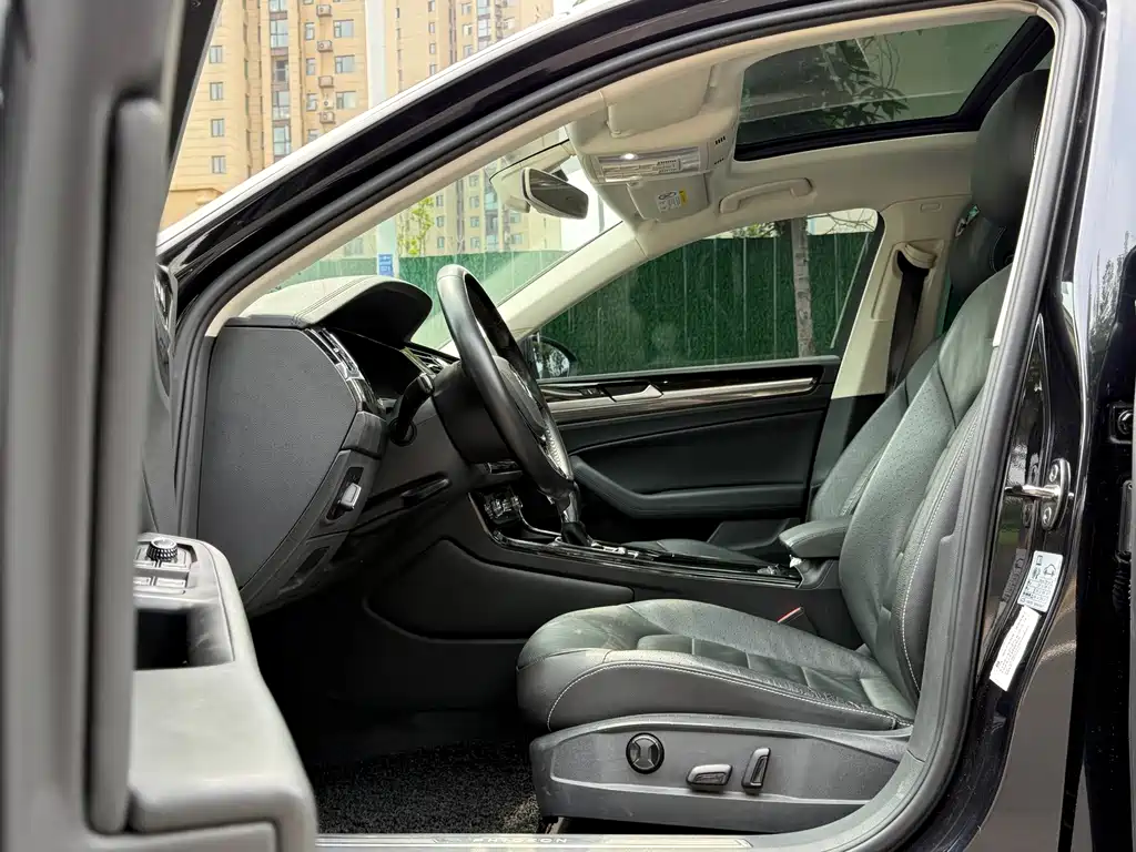 Volkswagen Phideon — миниатюра 7