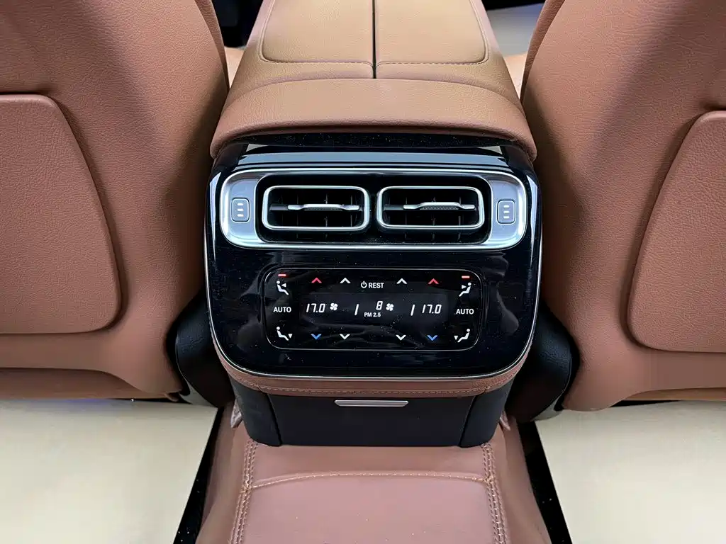 Mercedes-Benz S-Class — миниатюра 41