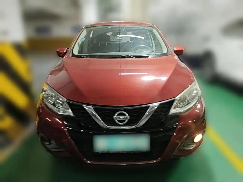 Nissan Tiida — миниатюра 5