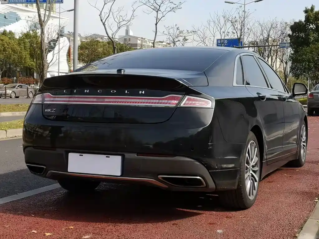 Lincoln MKZ — миниатюра 7
