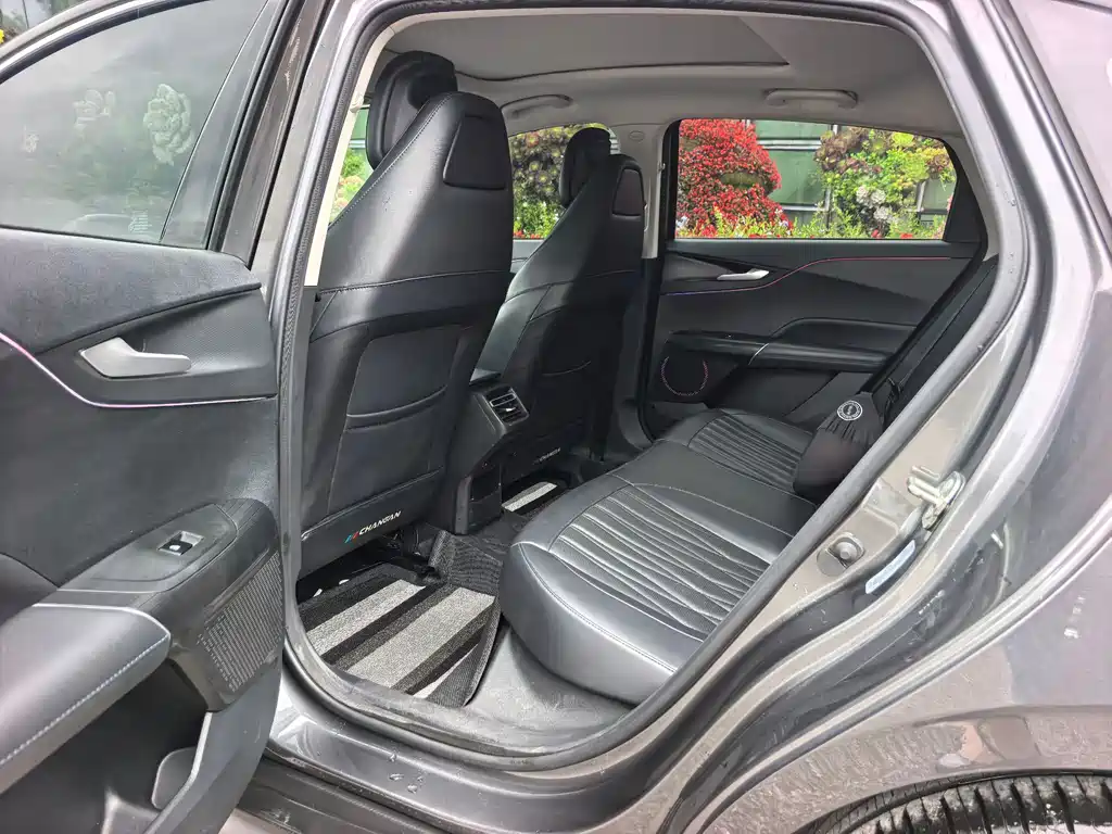 Changan Yida — миниатюра 6