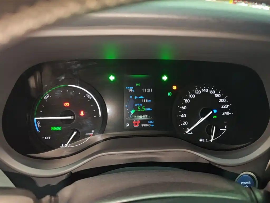 Toyota Sienna — миниатюра 12