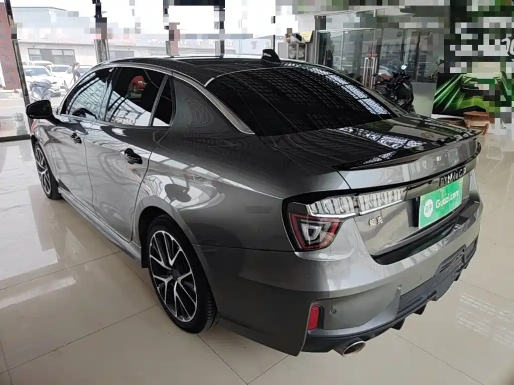 Lynk & Co 03 — миниатюра 5