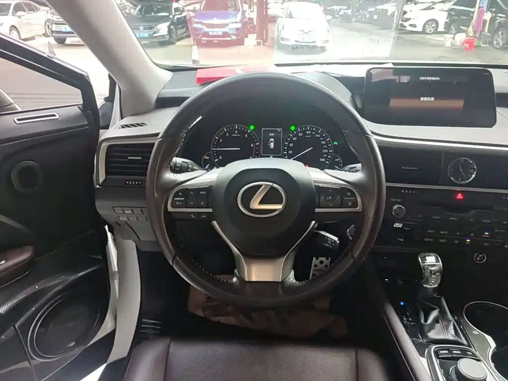 Lexus RX — миниатюра 11