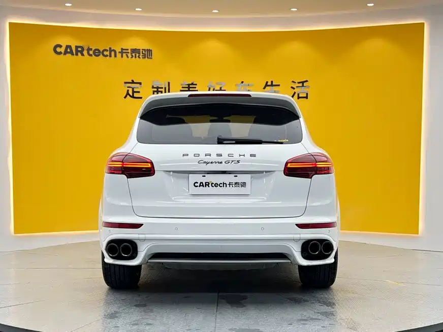 Porsche Cayenne — миниатюра 6