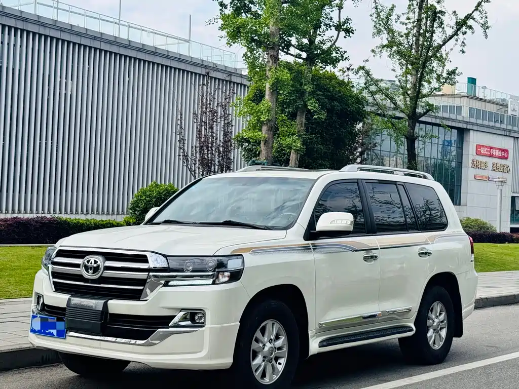 Toyota Land Cruiser 2012