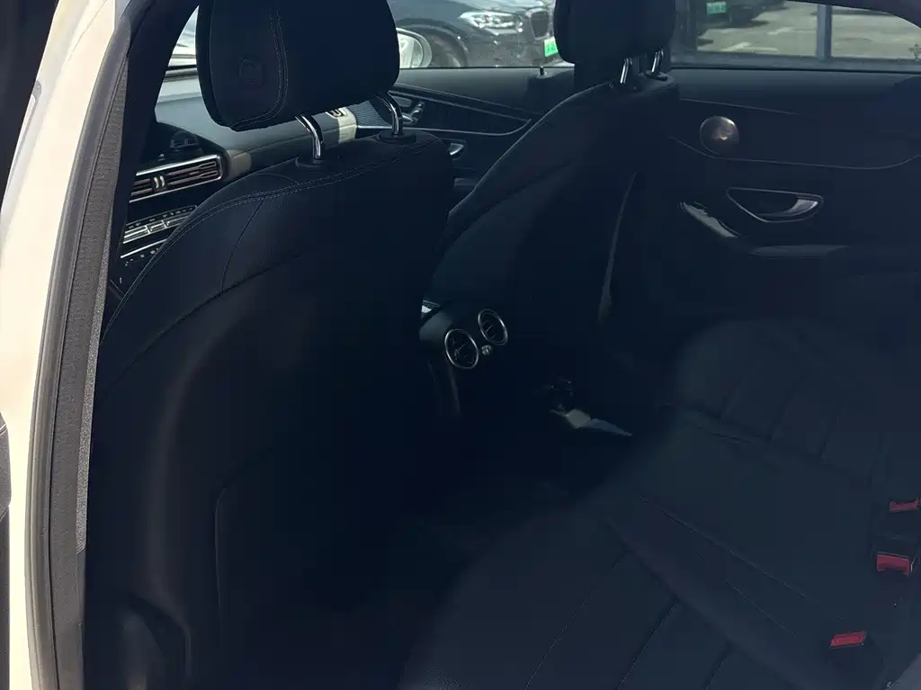 Mercedes-Benz EQC — миниатюра 8