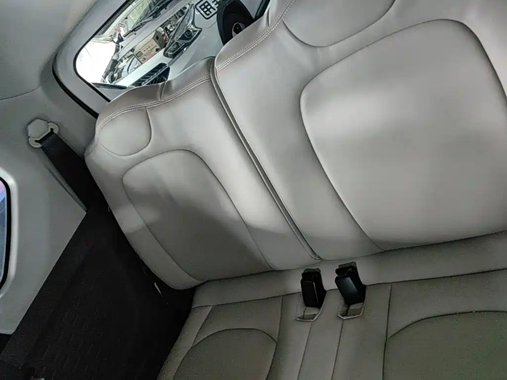 Wuling MINIEV — миниатюра 17