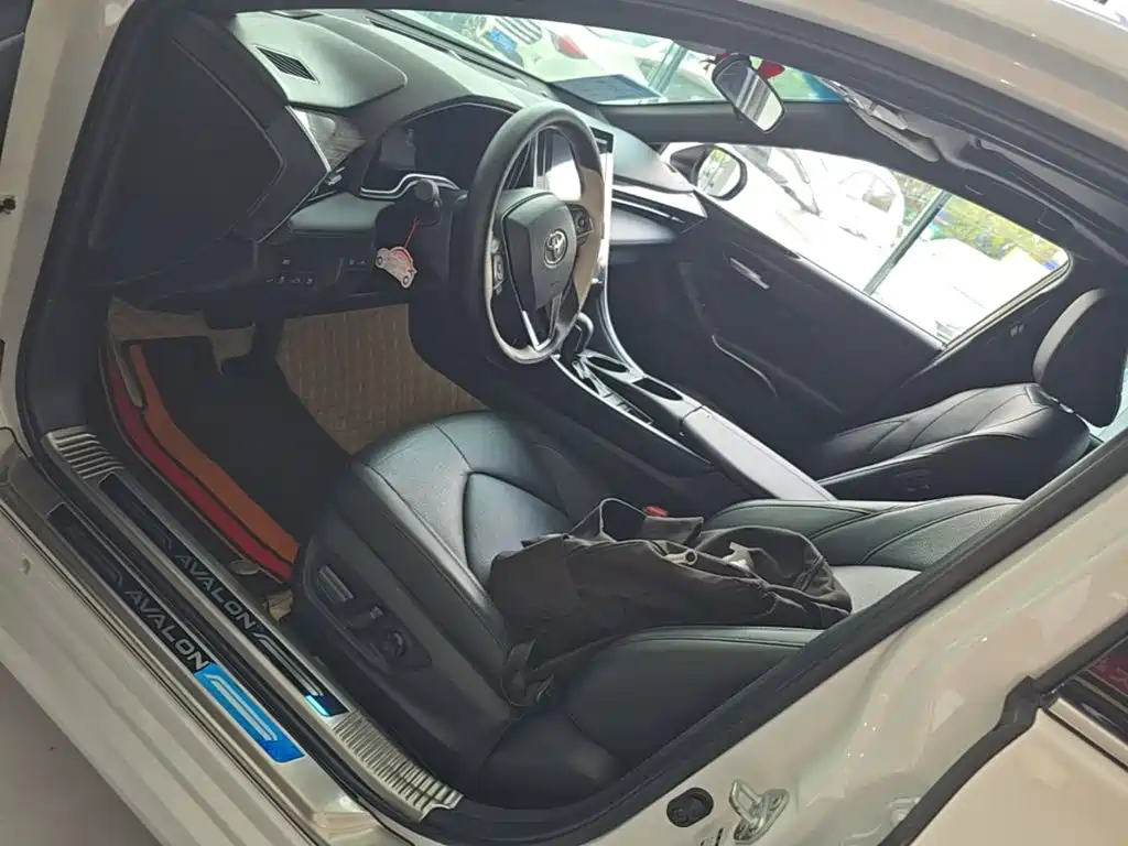Toyota Avalon — миниатюра 15