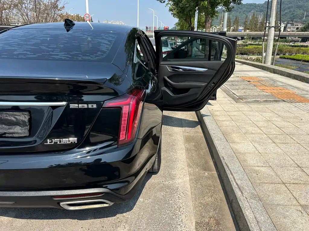 Cadillac CT5 — миниатюра 9