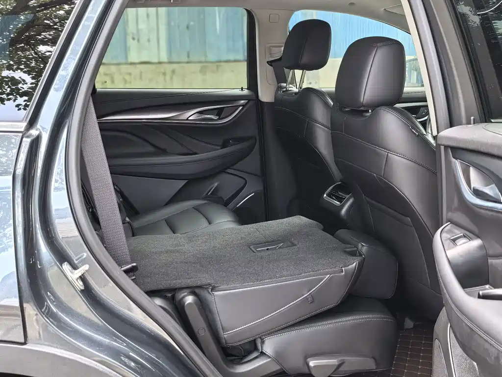 Buick Enclave — миниатюра 16