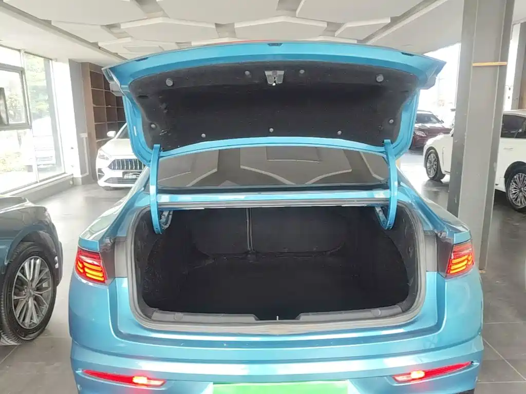 Geely Xingrui — миниатюра 19