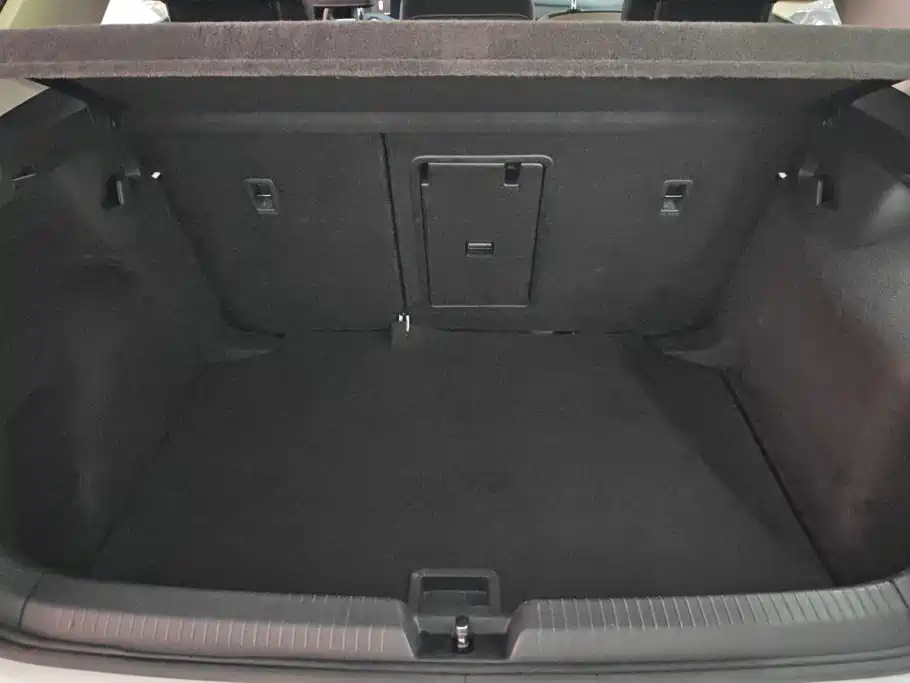 Volkswagen Golf — миниатюра 4